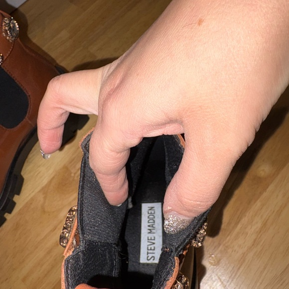 Steve Madden Brown Ankle Boots with Jewel Strap - Picture 4 of 4